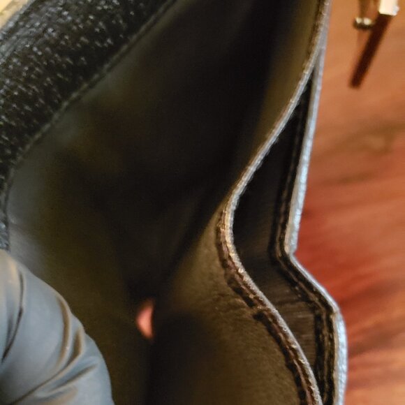 New Gucci Black Canvas Compact Wallet - Picture 10 of 15